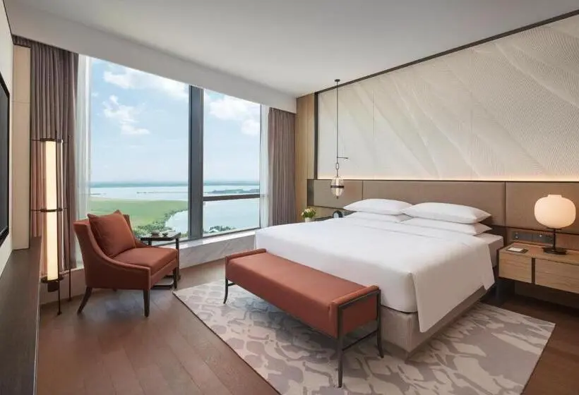 キングサイズベッドのデラックススイート, Hyatt Regency Changshu Kuncheng Lake