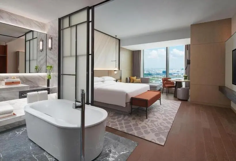 キングサイズベッドのスタンダードルーム, Hyatt Regency Changshu Kuncheng Lake