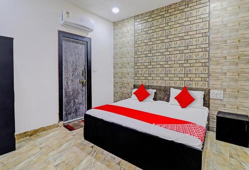 Klassiskt Trippelrum, Oyo Flagship 81537 Radhey Krishna Paying Guest House