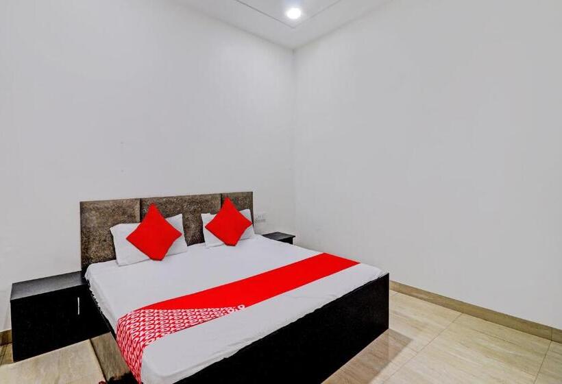 Klassiskt Trippelrum, Oyo Flagship 81537 Radhey Krishna Paying Guest House