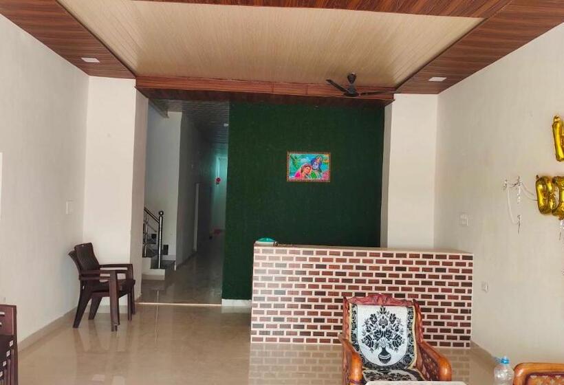 Klassiskt Trippelrum, Oyo Kanha Guest House