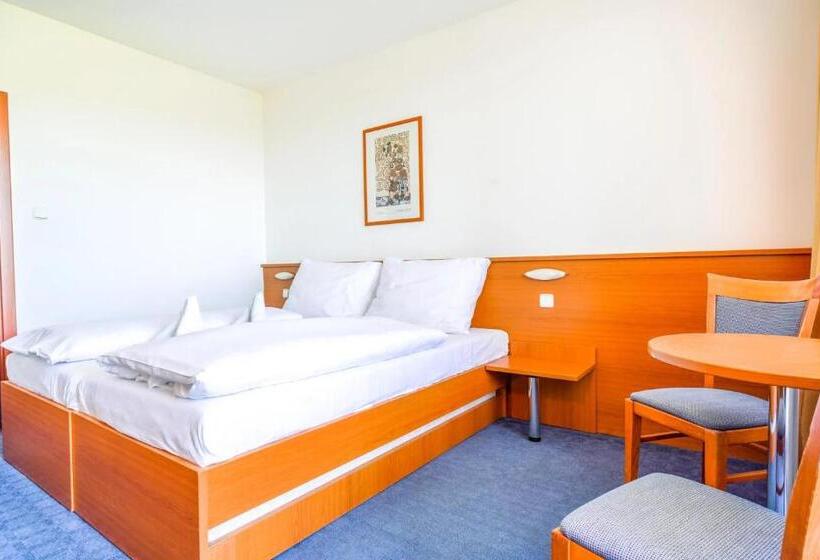 غرفة قياسية مزوَّدة بشُرفة, Rysy