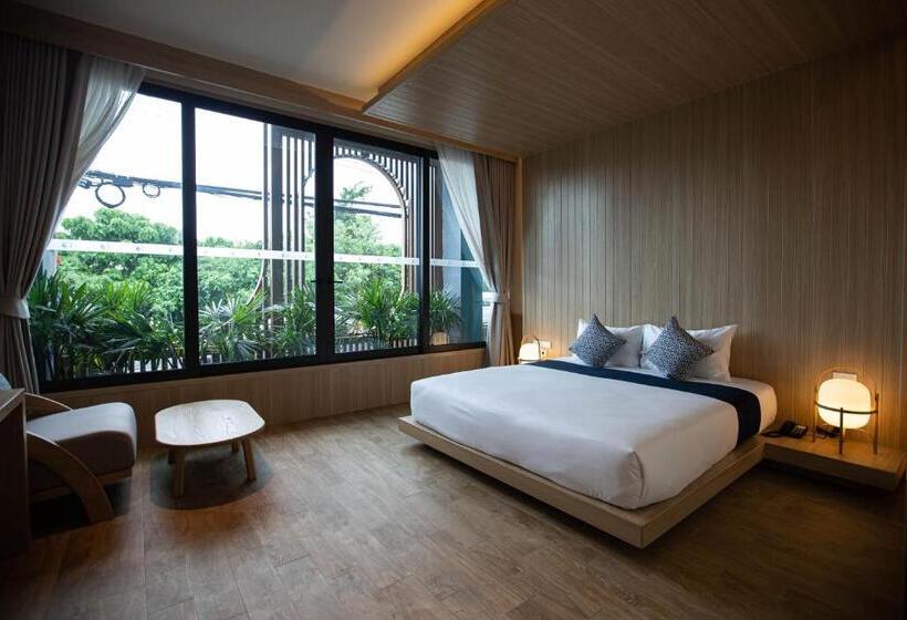 Семейный Номер, The Arch Phuket