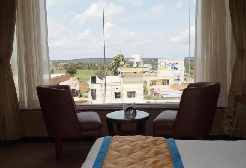 חדר דלוקס, Varun Mansion Hassan