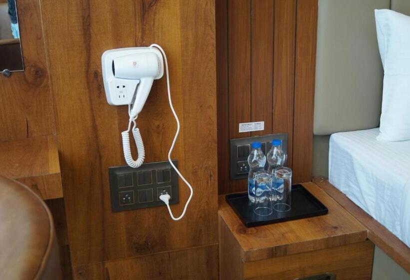 חדר סטנדרט, Varun Mansion Hassan