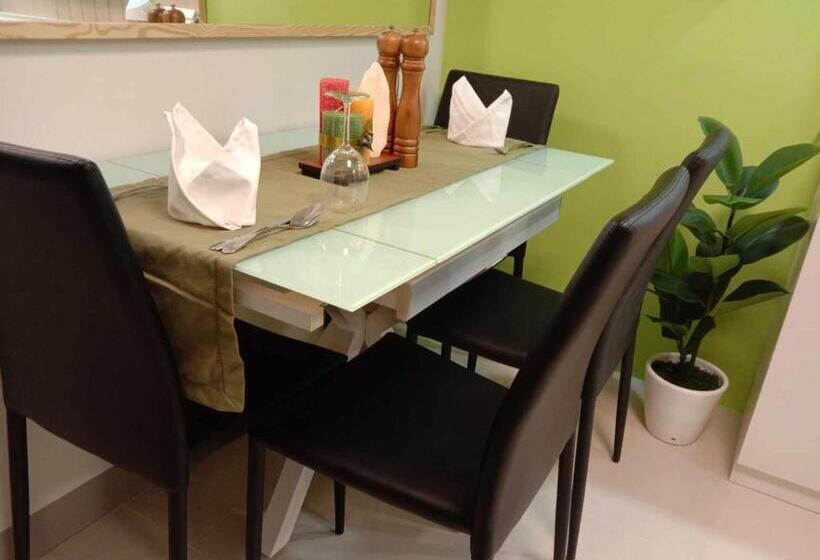 Апартаменты 1 Спальня с Балконом, Oasis Chic By The Bay Pasay City Near Mall Of Asia