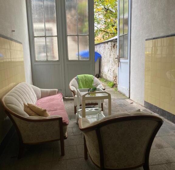 آپارتمان 1 خوابه با چشم‌انداز باغ, Annie´s Appartements