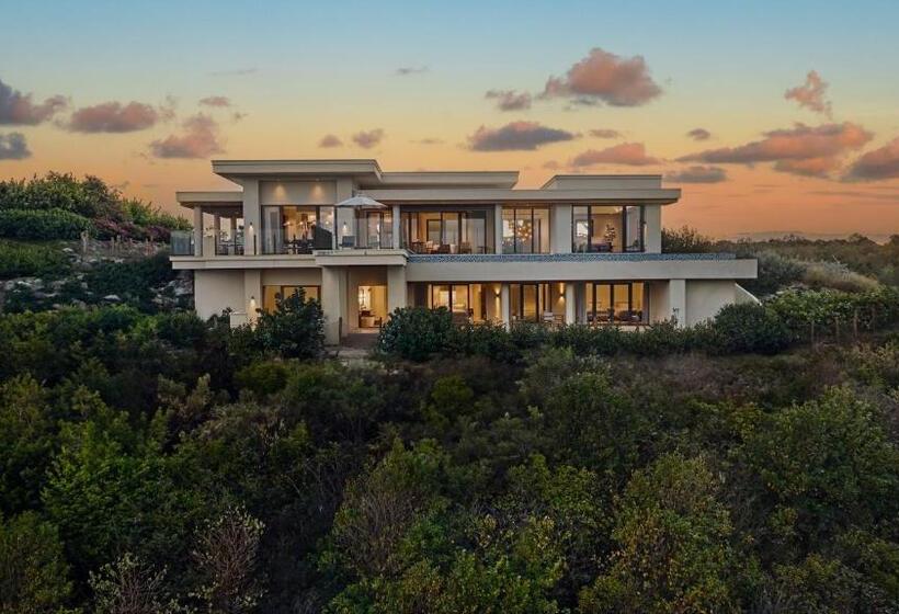 آپارتمان 4 خوابه, Six Senses La Sagesse