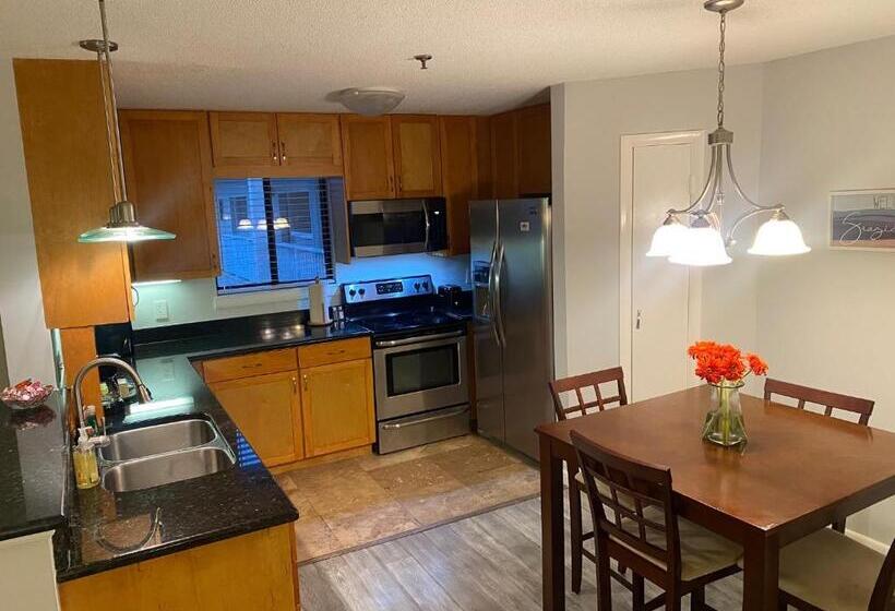 דירת שני חדרים, Seaside Sanctuary Villa