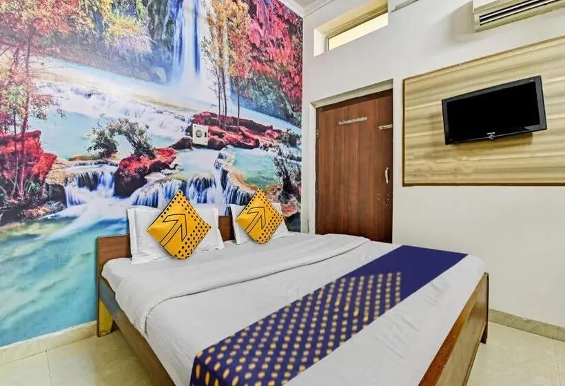 トリプルクラシックルーム, Spot On Hotel Gangaur Midway