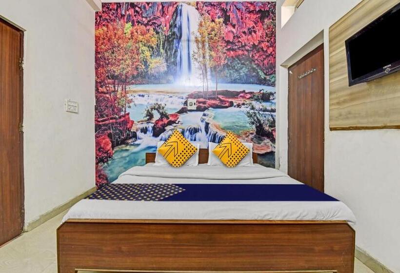 三人经典房间, Spot On Hotel Gangaur Midway
