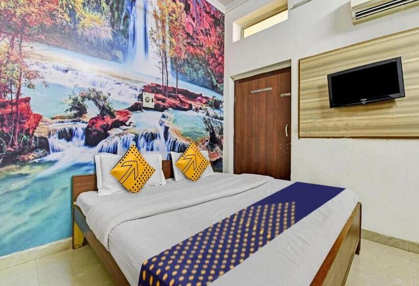 三人经典房间, Spot On Hotel Gangaur Midway