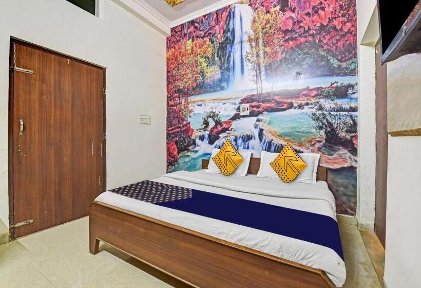 트리플 클래식 룸, Spot On Hotel Gangaur Midway