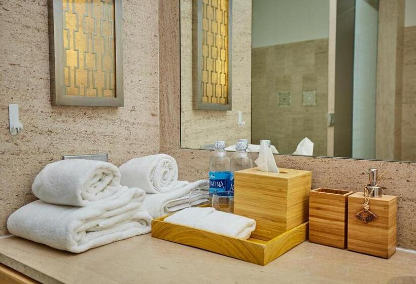 آپارتمان 1 خوابه با چشمانداز دریا, 2br Beachfront Luxury Condo Block C