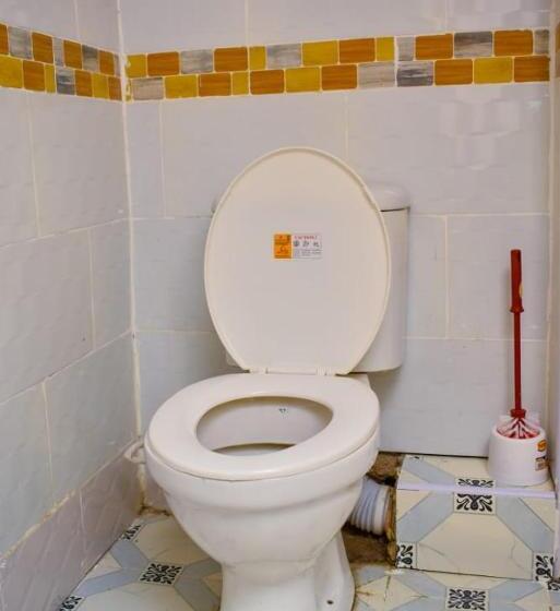 اتاق خانوادگی با سرویس بهداشتی مشترک, Tiamcy Homes