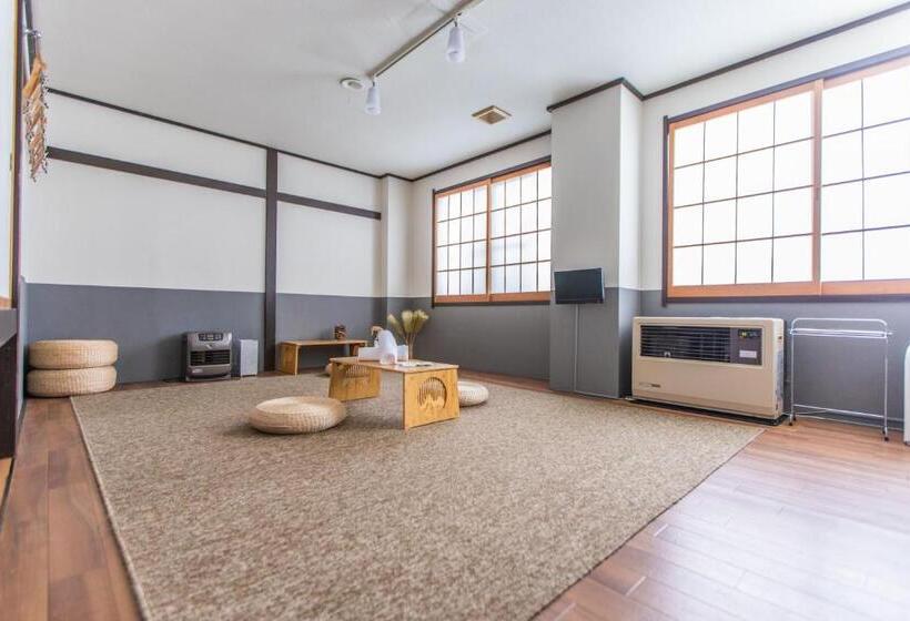 اتاق خانوادگی, 肆野 サンモリッツ一番館