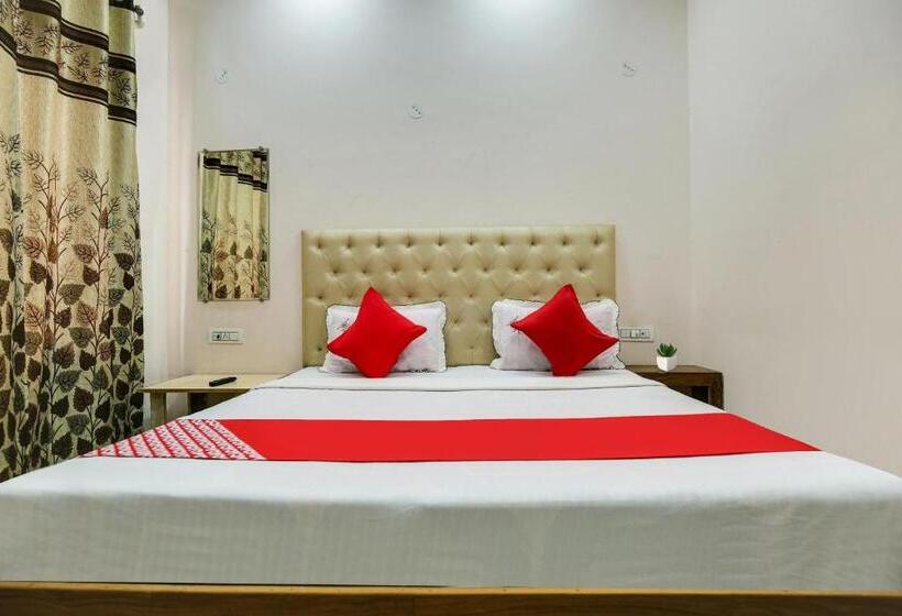 חדר קלאסי לשלושה, Flagship Makkar  S Rest Inn