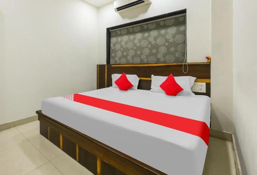 Трехместный Номер Классика, Oyo Flagship 81135 Sri Mahadeva Grand Ac Residency