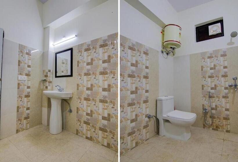 غرفة كلاسيكية ثلاثية, Oyo Flagship Sadhna Home Stay