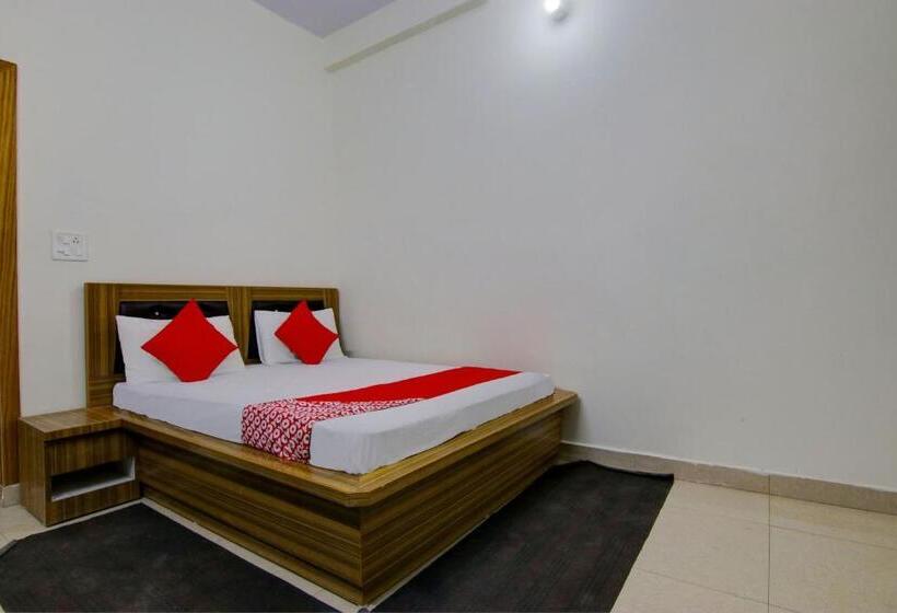 三人经典房间, Oyo Flagship Sadhna Home Stay