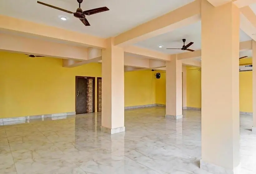 Classic Kolmen Hengen Huone, Oyo Subha Utsab Guest House