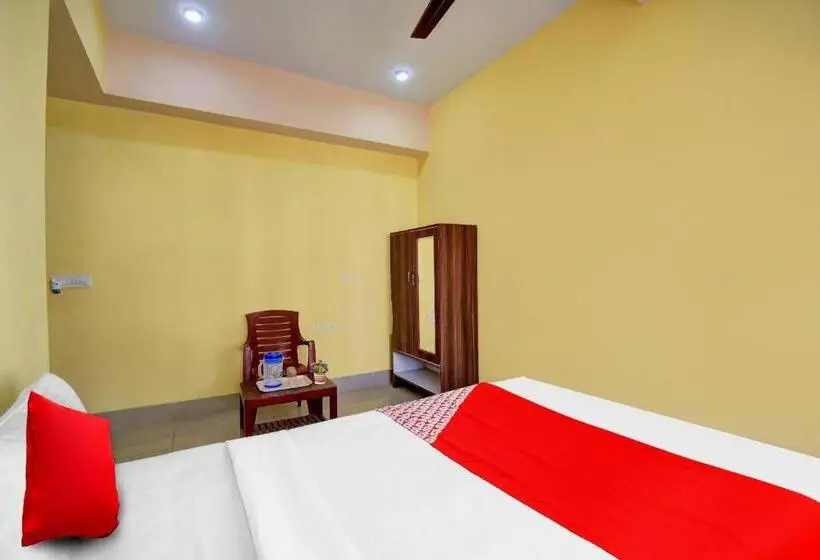Classic Kolmen Hengen Huone, Oyo Subha Utsab Guest House