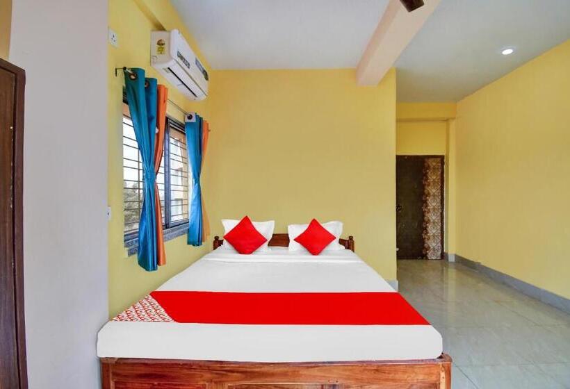 اتاق کلاسیک سه تخته, Oyo Subha Utsab Guest House