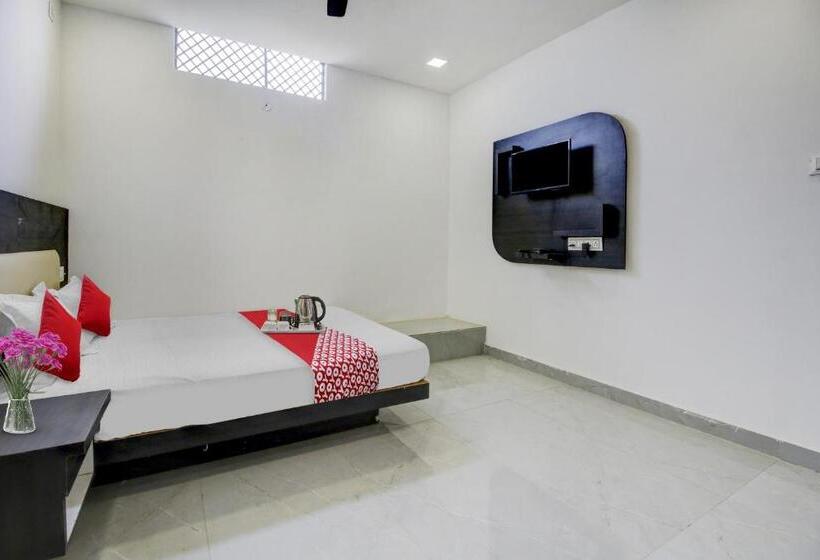 Трехместный Номер Классика, Oyo Flagship 70131 Hotel Alexa