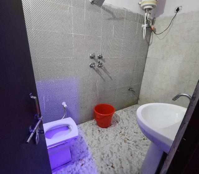 트리플 클래식 룸, Oyo Hotel Elite