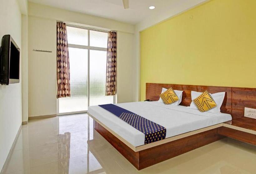 트리플 클래식 룸, Oyo Hotel Hidden Palace