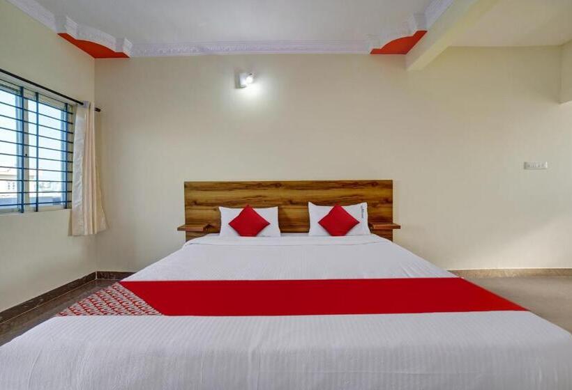Трехместный Номер Классика, Oyo Hotel Pvg Comfort