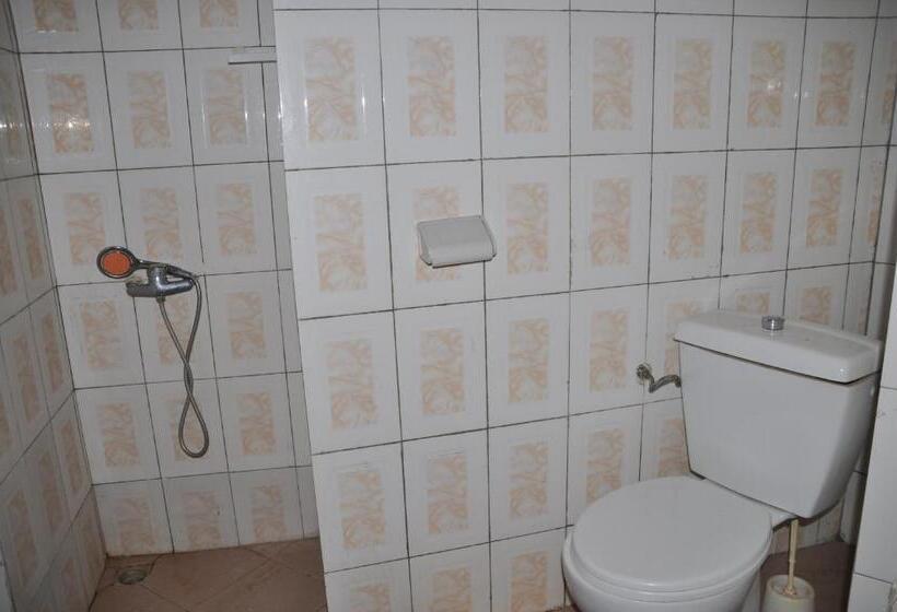 اتاق استاندارد با چشمانداز باغ, Chez Vous