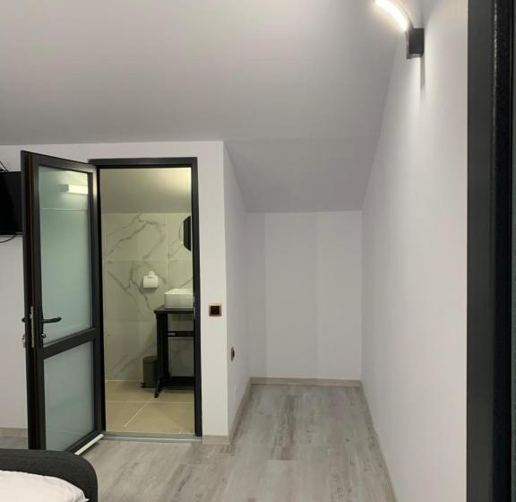 חדר משפחתי, Lumea Copiilor Karina&adelin Lupeni