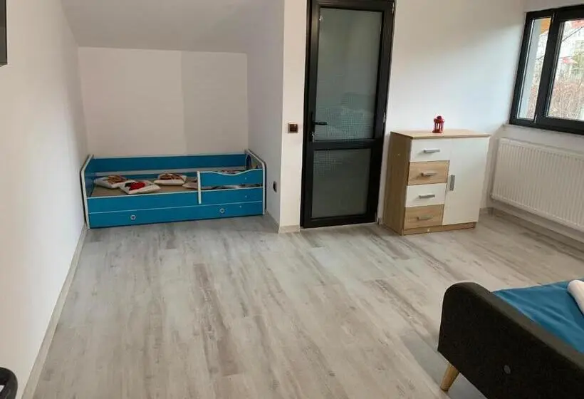 Deluxe-perhehuone, Lumea Copiilor Karina&adelin Lupeni
