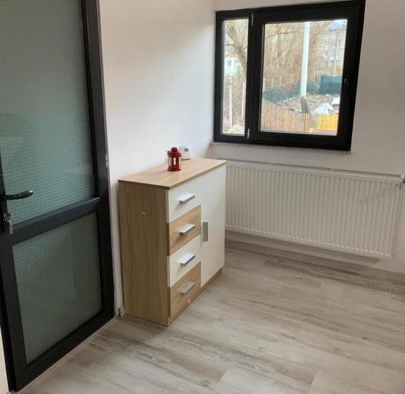 חדר משפחתי דלוקס, Lumea Copiilor Karina&adelin Lupeni