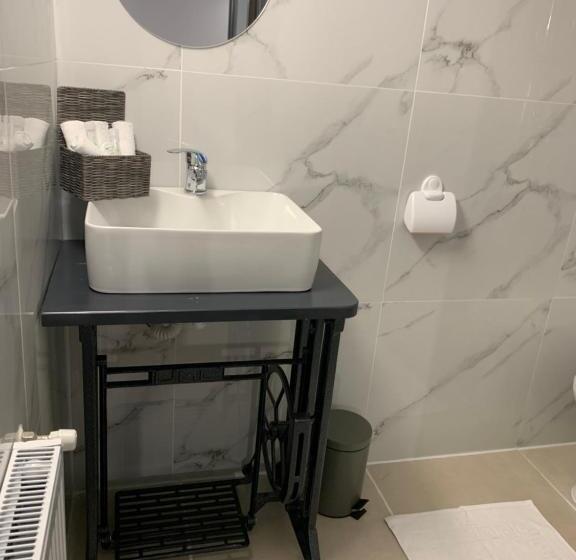 חדר משפחתי דלוקס, Lumea Copiilor Karina&adelin Lupeni