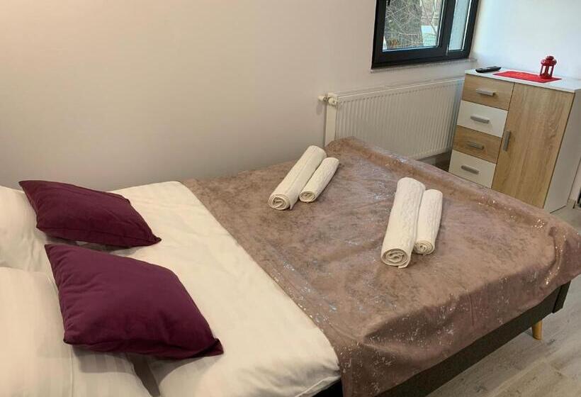 חדר דלוקס, Lumea Copiilor Karina&adelin Lupeni