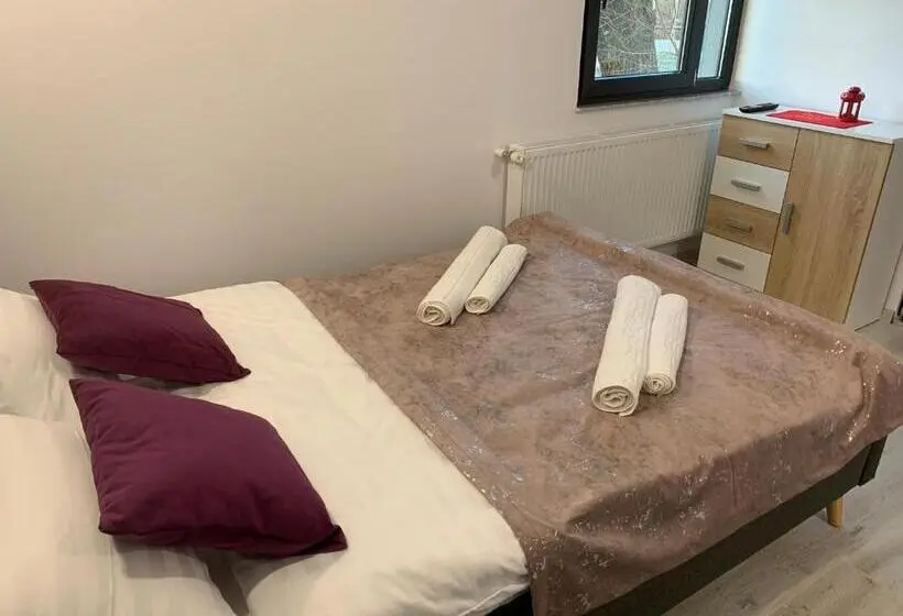 Deluxe-huone, Lumea Copiilor Karina&adelin Lupeni