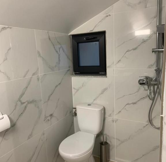 חדר משפחתי דלוקס, Lumea Copiilor Karina&adelin Lupeni