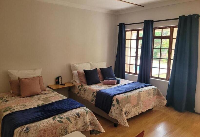 ファミリールーム, Molopo Naledi Guest Lodge