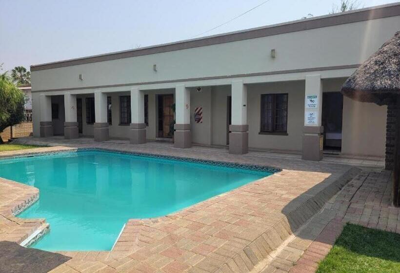 ファミリールーム, Molopo Naledi Guest Lodge