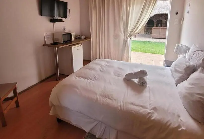 Standard-huone, Molopo Naledi Guest Lodge