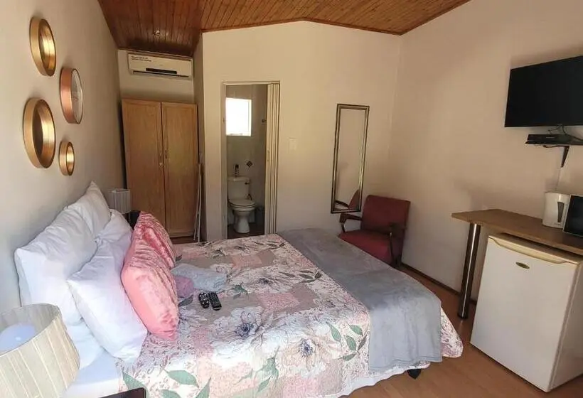 Standard-huone, Molopo Naledi Guest Lodge
