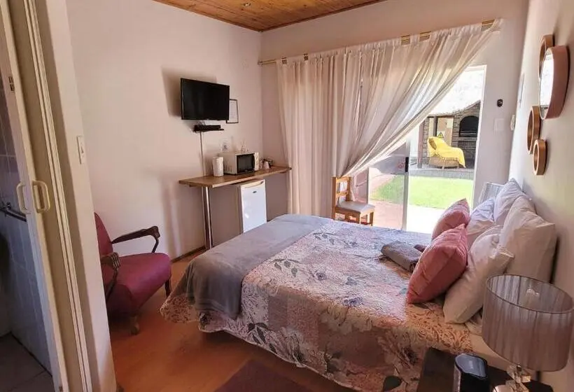 Standard-huone, Molopo Naledi Guest Lodge