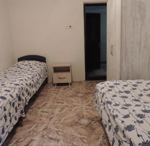 اتاق استاندارد, Ok House!