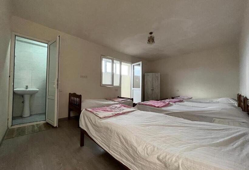 تختخواب در اتاق مشترک, Ok House!