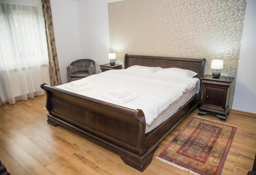 חדר משפחתי, Poiana Transilvaniei