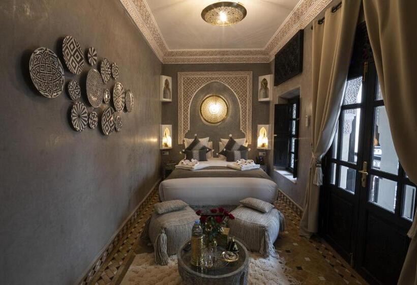 スタンダードルーム, Riad Almisk