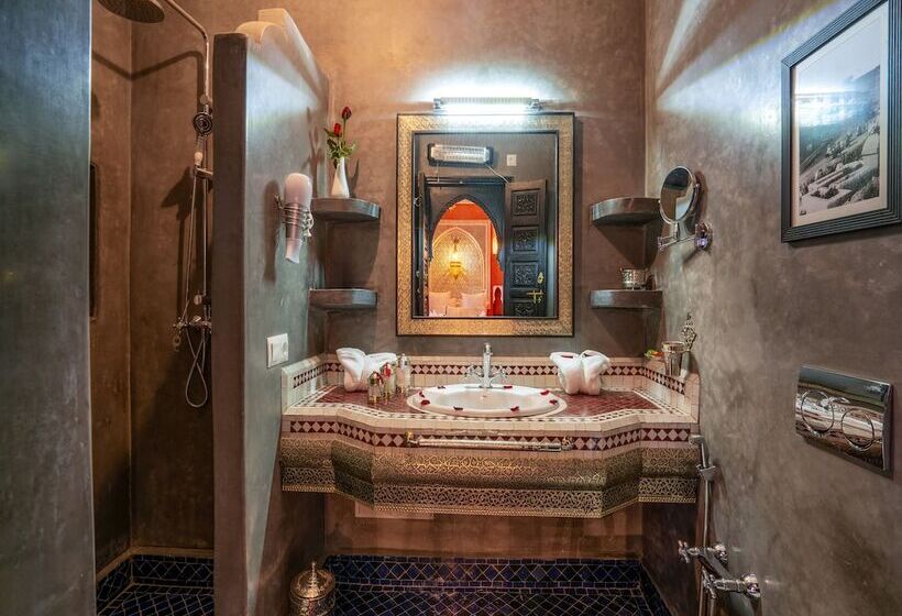 اتاق استاندارد, Riad Almisk