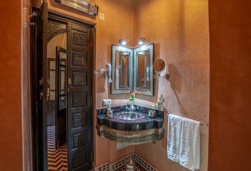 スーペリアトリプルルーム, Riad Almisk